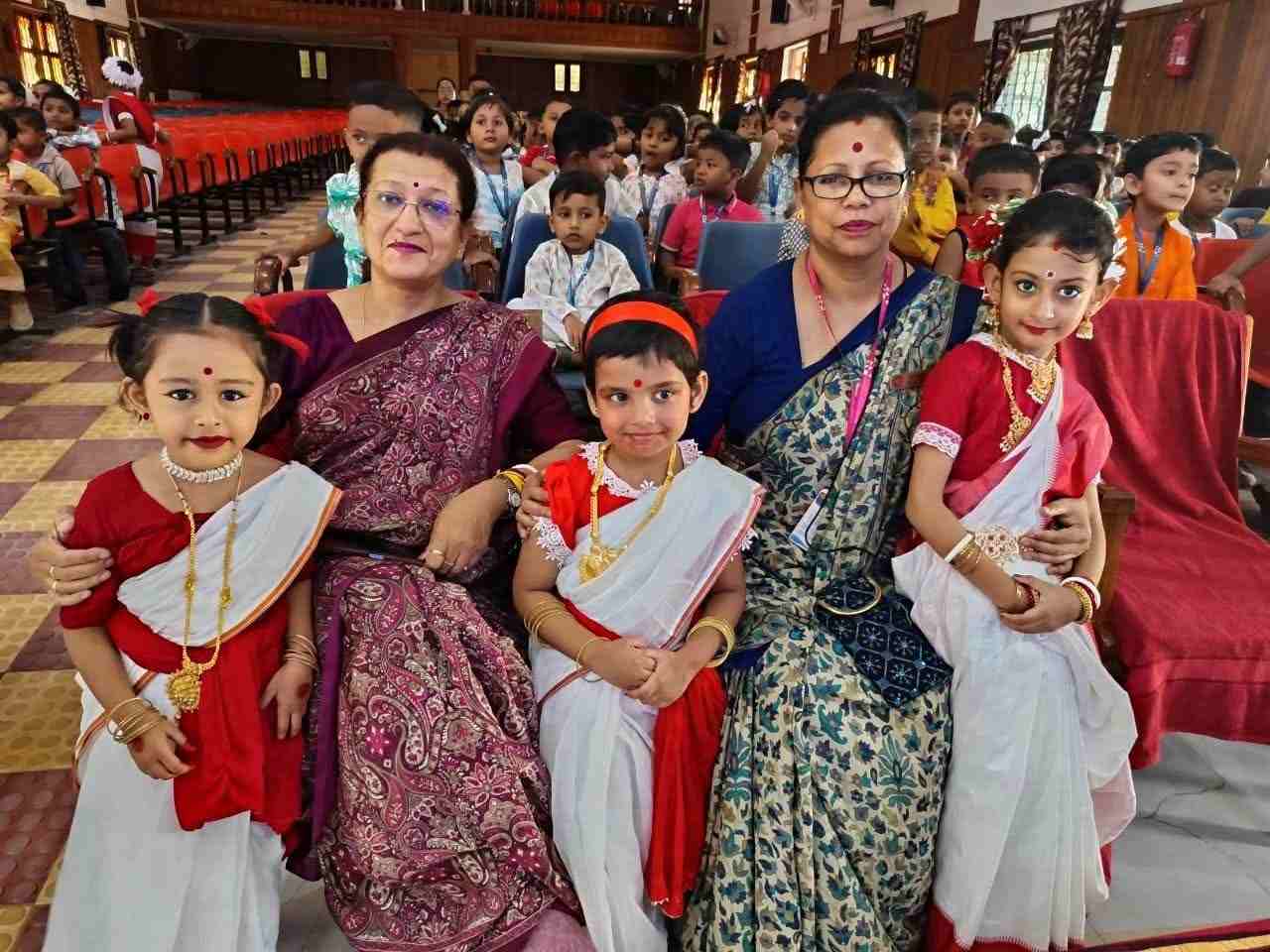 Agomoni Celebration by Mini Bhavanites