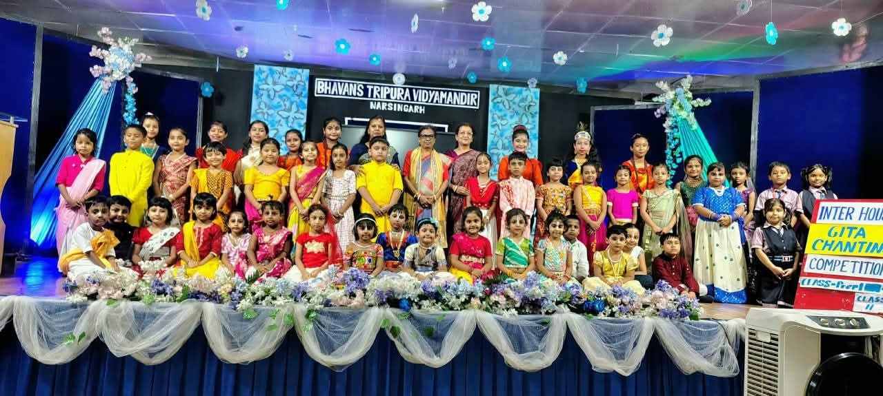 Gita Chanting Competition by Mini Bhavanites